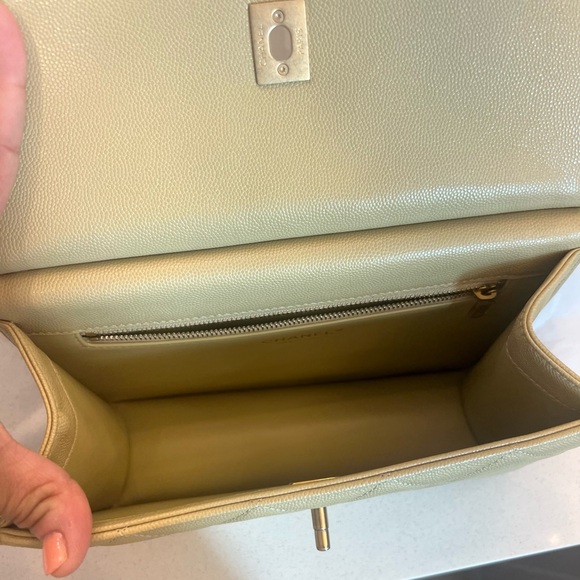 23A Dark beige Chanel flap bag - Picture 9 of 15